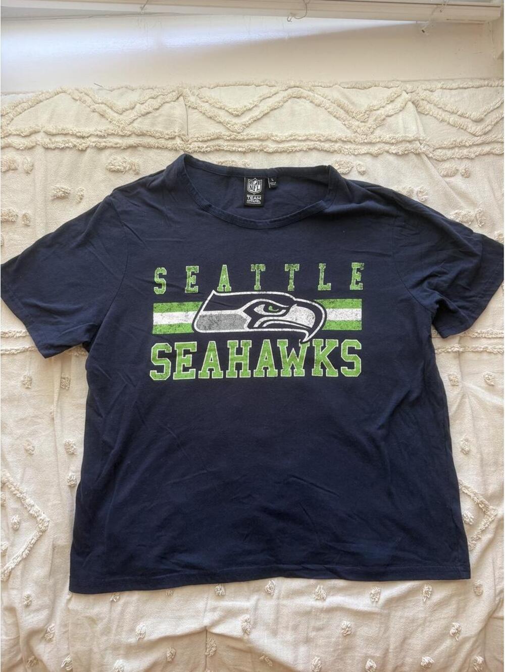 Seattle Seahawks NFL Team Apparel Navy Graphic T Shirt Size L